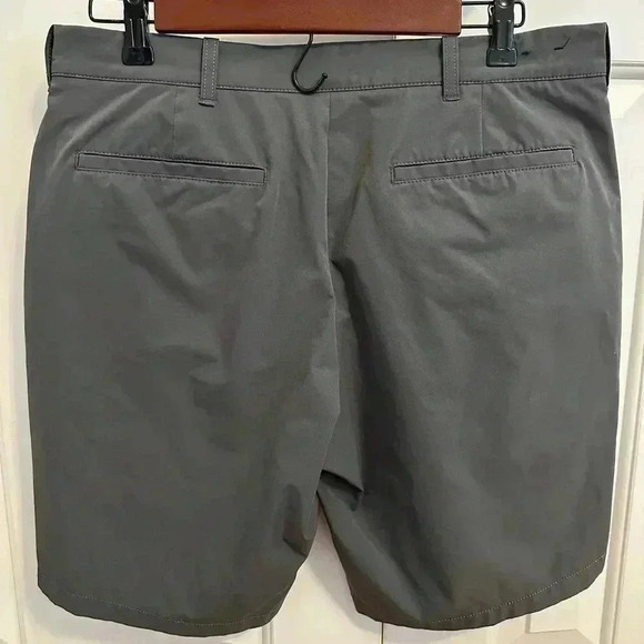 J.Crew Factory 9" Tech Shorts Grey Moisture Wicking Stretch - Picture 5 of 7